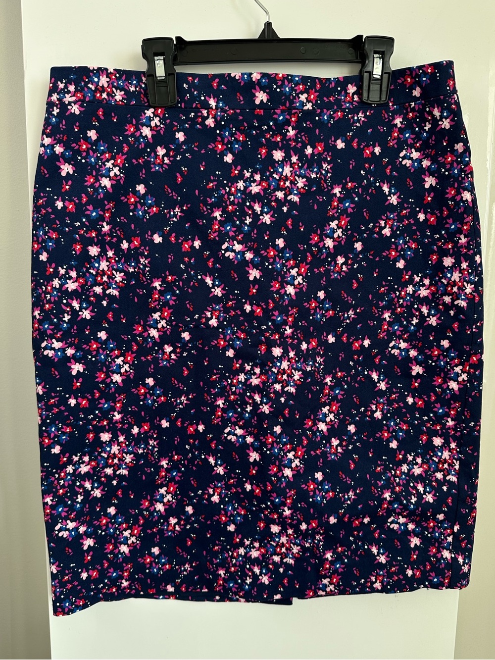 Dark Romantic Preppy Ditsy Floral Office Siren Pencil Skirt